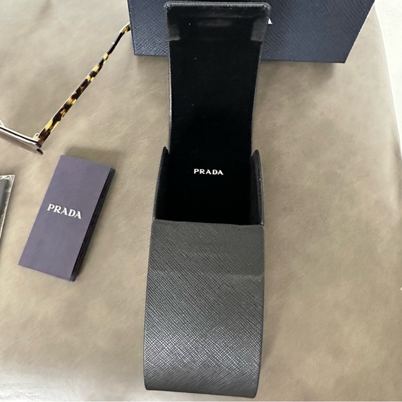 Prada Sunglasses - unisex - Picture 11 of 13